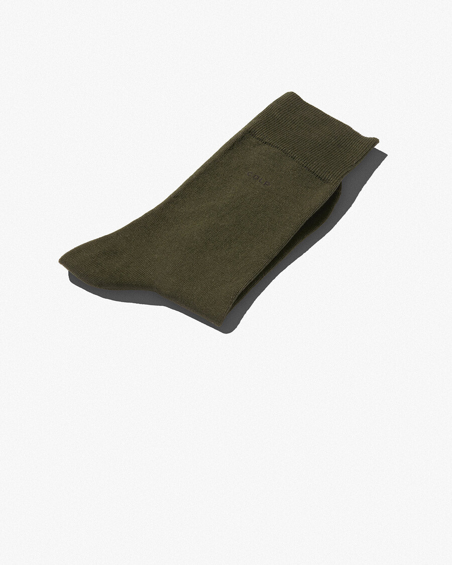 calcetines unisex de algodón de longitud media en verde oliva tienda — cdlp