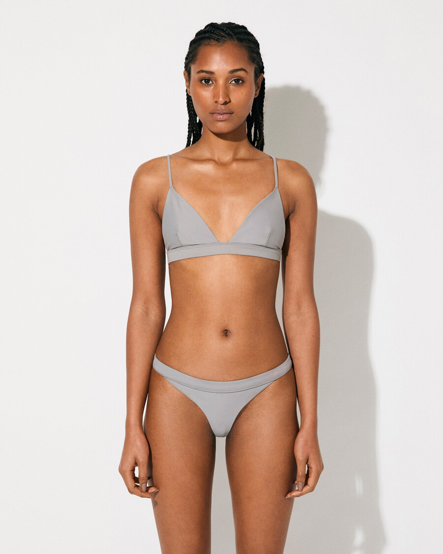 top de bikini triangular para mujer en color pizarra compra ahora — cdlp